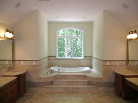 A grand bath to relax in!