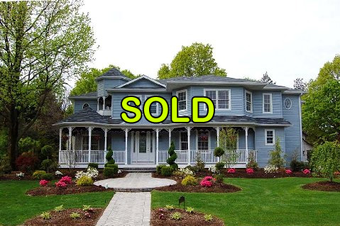 Front of luxury home at 1 Victorian Lane, Fairfield, NJ - just sold!