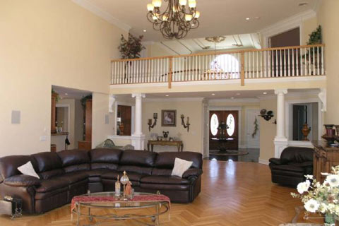 Huge double-level living room with balcony and unmatched style...